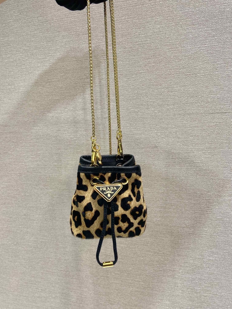 Pra*a bucket bags